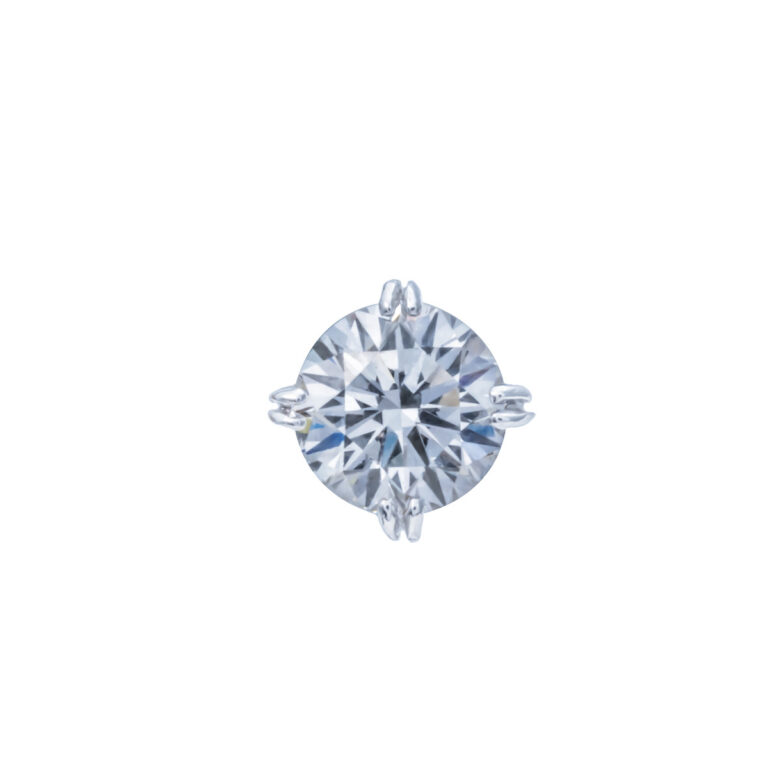ラボグロウンダイヤモンドの一粒ピアス（Pt900・0.3ct）